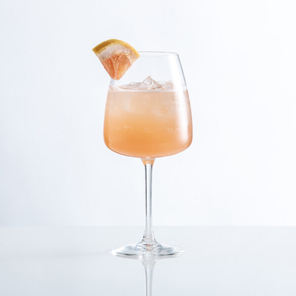 pink grapefruit glass simple garnish